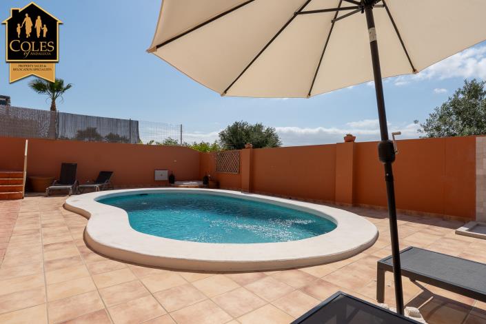 Image No.6-4 Bed Villa / Detached for sale