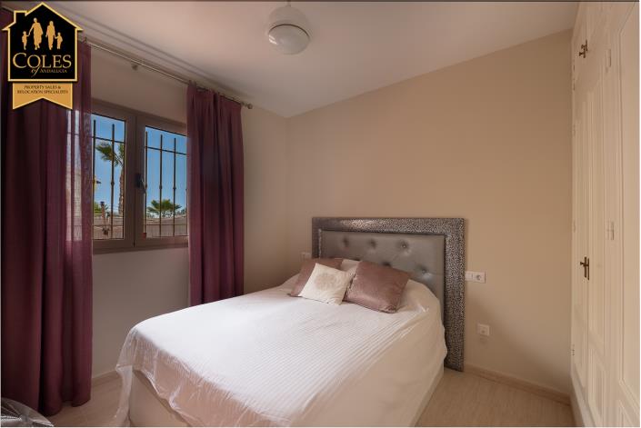 Image No.20-4 Bed Villa / Detached for sale