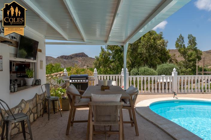 Image No.8-5 Bed Villa / Detached for sale