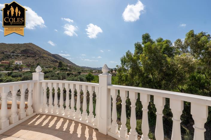 Image No.27-5 Bed Villa / Detached for sale