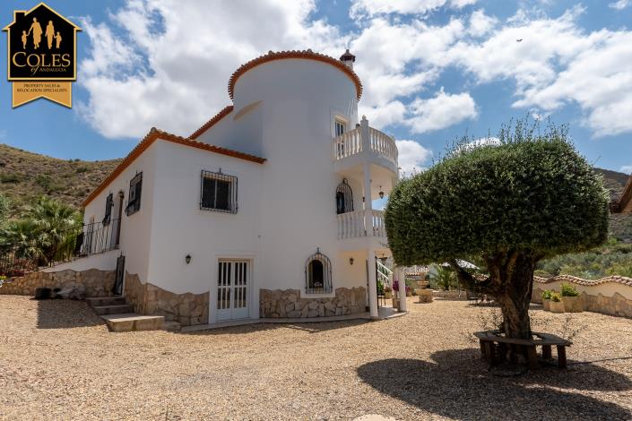 Image No.46-5 Bed Villa / Detached for sale