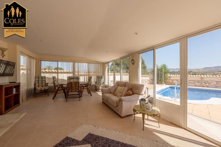 Image No.9-3 Bed Villa / Detached for sale