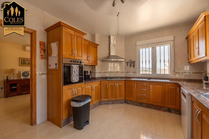 Image No.23-3 Bed Villa / Detached for sale