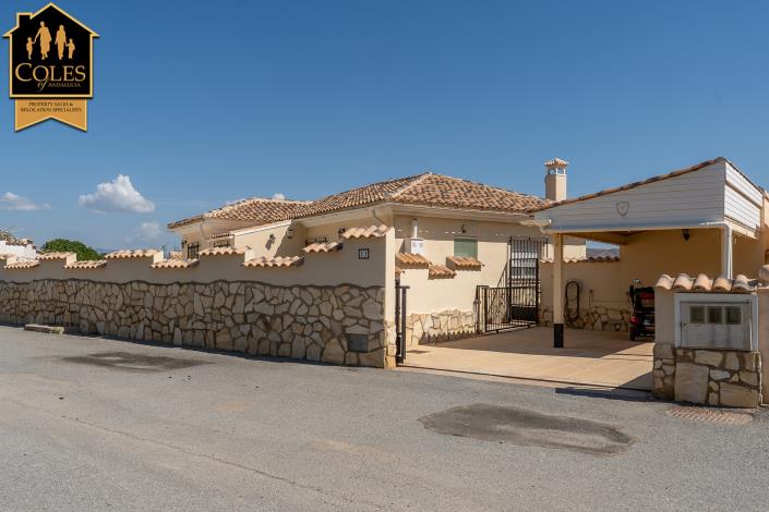 Image No.28-3 Bed Villa / Detached for sale