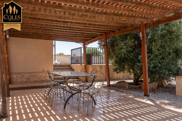 Image No.19-4 Bed Villa / Detached for sale