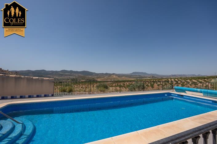 Image No.23-4 Bed Villa / Detached for sale