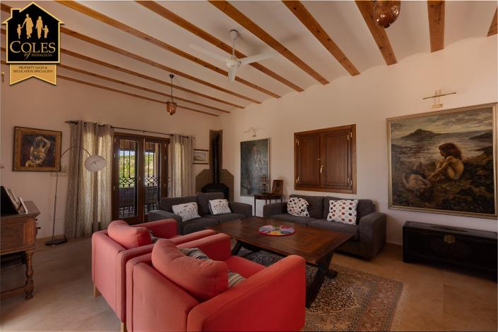 Image No.42-4 Bed Villa / Detached for sale