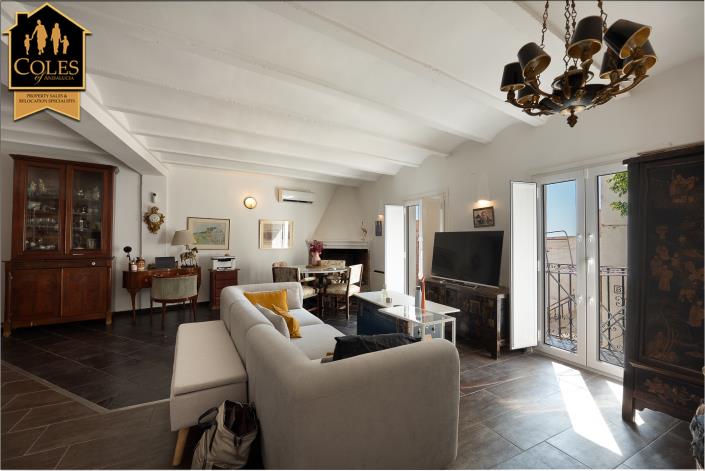 Image No.5-3 Bed Townhouse for sale