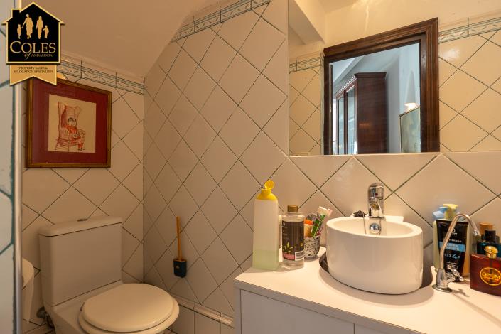 Image No.7-3 Bed Townhouse for sale