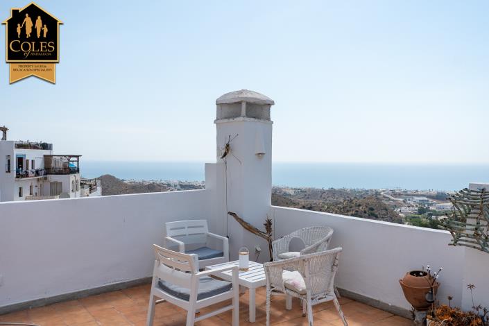 Image No.18-3 Bed Townhouse for sale