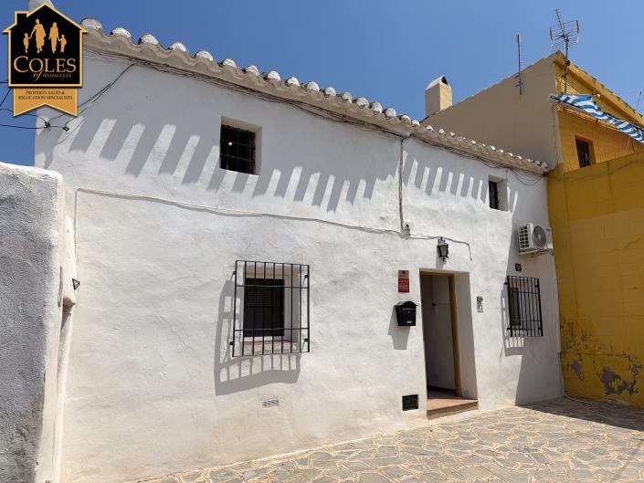 Image No.4-5 Bed Village House for sale