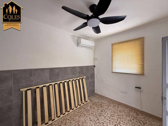 Image No.8-5 Bed Village House for sale