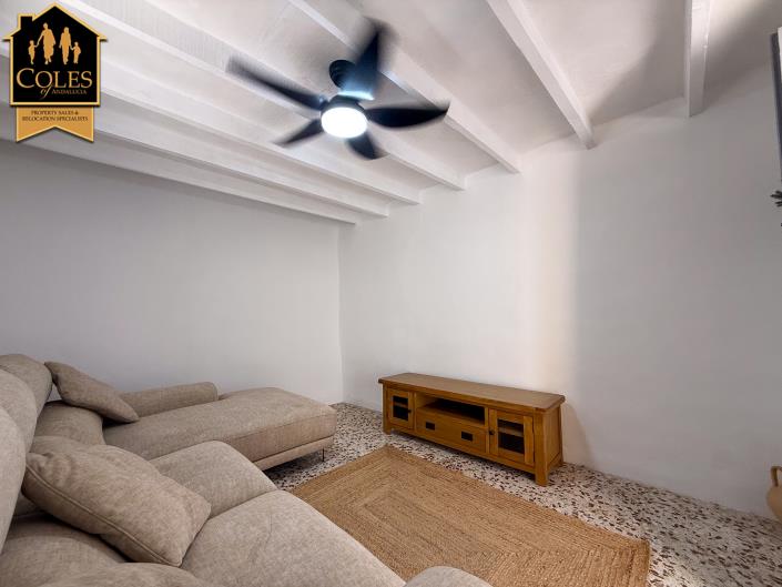 Image No.10-5 Bed Village House for sale
