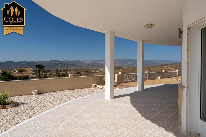 Image No.9-5 Bed Villa / Detached for sale