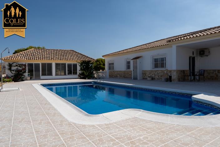 Image No.13-5 Bed Villa / Detached for sale