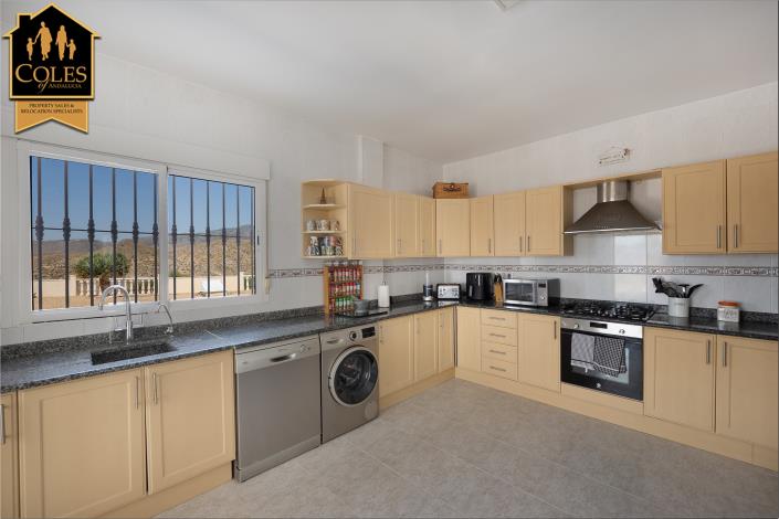 Image No.18-5 Bed Villa / Detached for sale