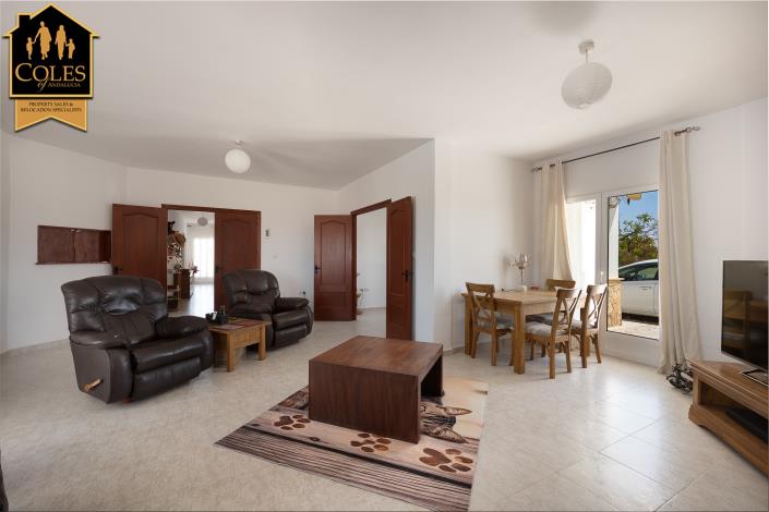 Image No.21-5 Bed Villa / Detached for sale