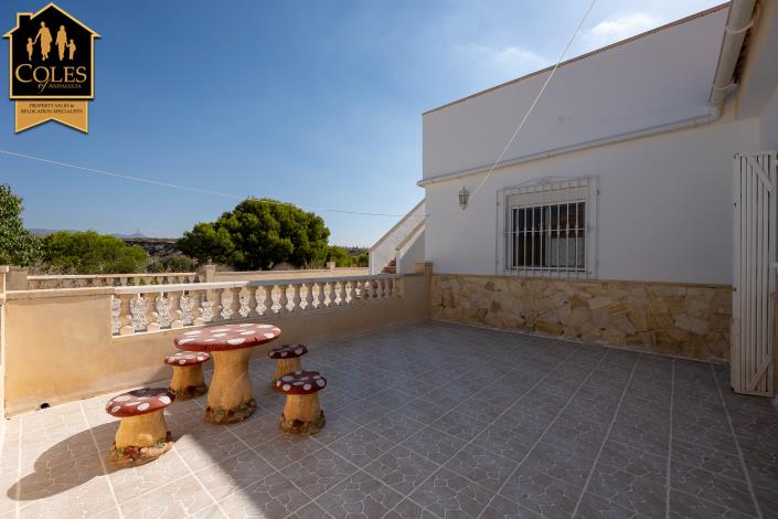 Image No.43-5 Bed Villa / Detached for sale