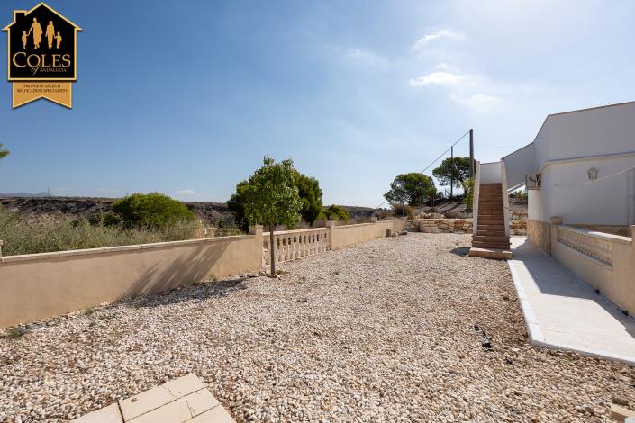 Image No.44-5 Bed Villa / Detached for sale