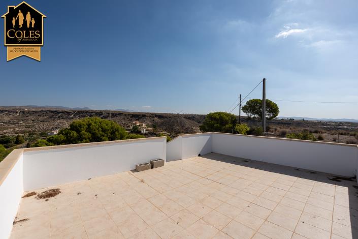 Image No.46-5 Bed Villa / Detached for sale