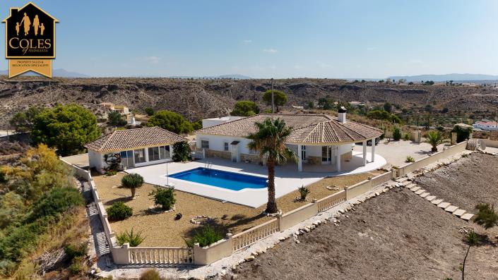 Image No.49-5 Bed Villa / Detached for sale