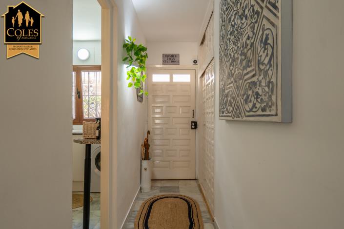 Image No.12-2 Bed Townhouse for sale
