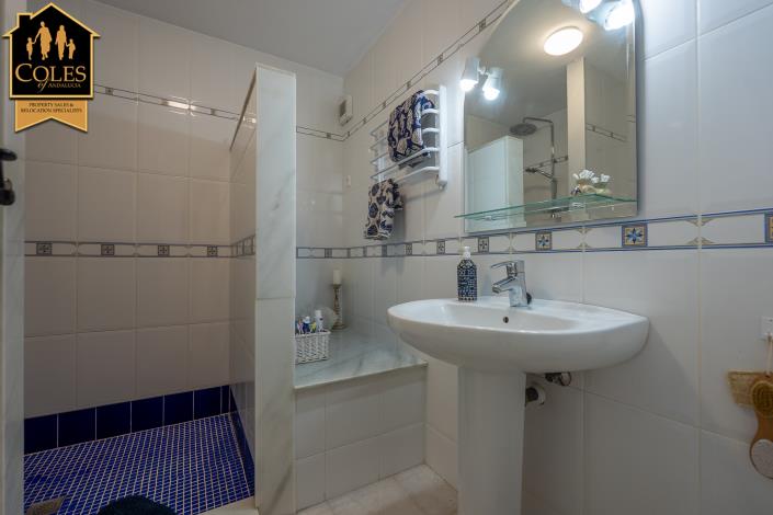 Image No.17-2 Bed Townhouse for sale