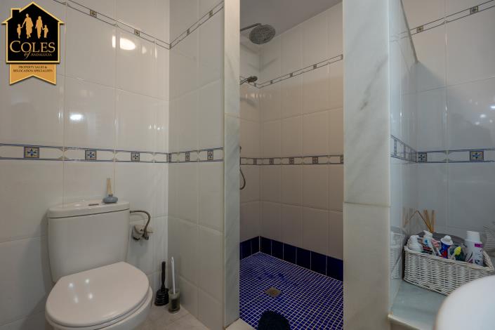 Image No.18-2 Bed Townhouse for sale