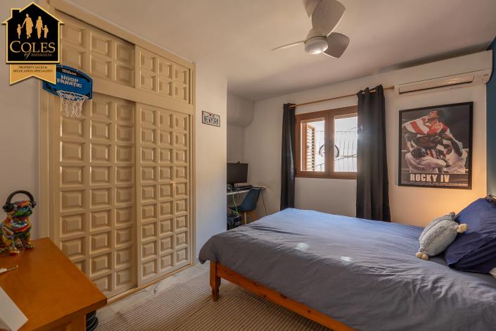 Image No.19-2 Bed Townhouse for sale