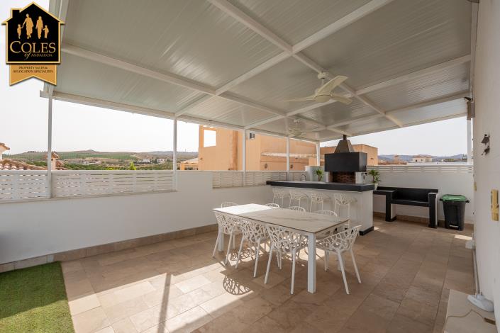 Image No.24-4 Bed Villa / Detached for sale