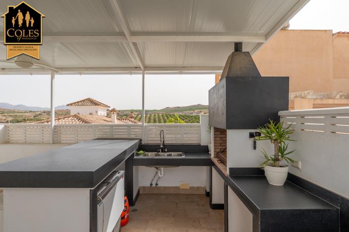 Image No.25-4 Bed Villa / Detached for sale