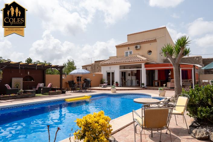 Image No.7-3 Bed Villa for sale