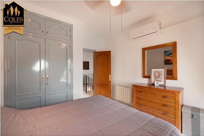 Image No.15-3 Bed Villa for sale