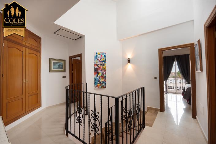 Image No.23-3 Bed Villa for sale