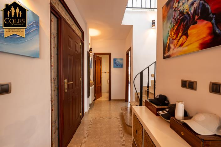 Image No.26-3 Bed Villa for sale