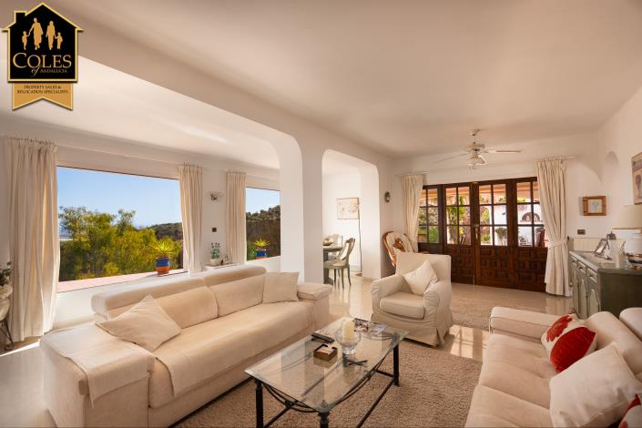 Image No.16-4 Bed Villa / Detached for sale