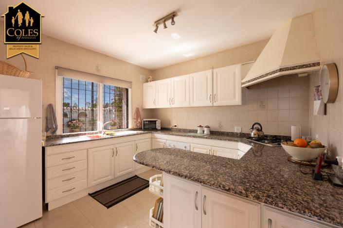 Image No.17-4 Bed Villa / Detached for sale