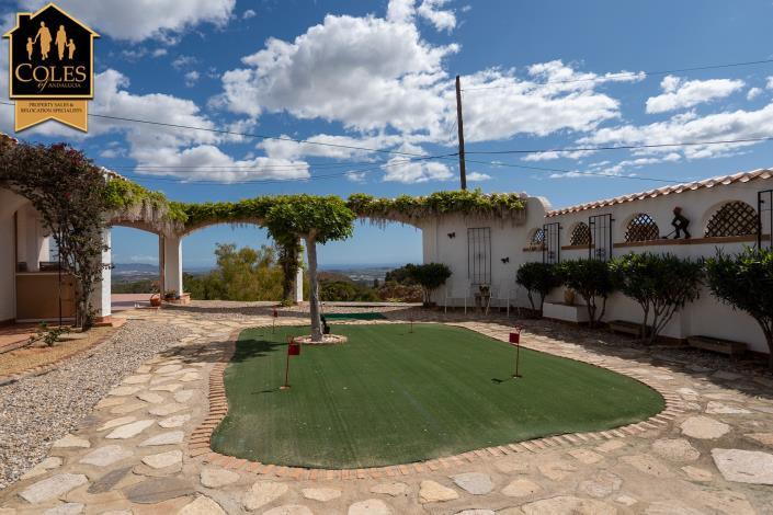 Image No.25-4 Bed Villa / Detached for sale