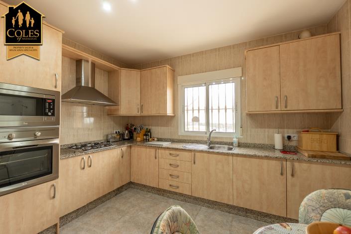 Image No.10-3 Bed Villa / Detached for sale