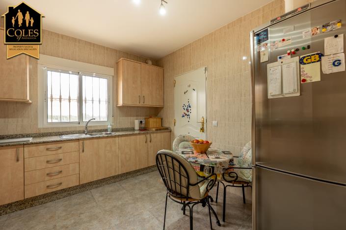 Image No.12-3 Bed Villa / Detached for sale