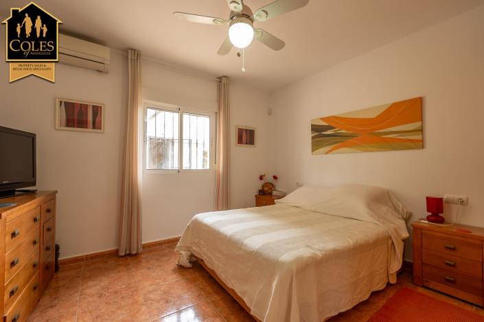 Image No.17-3 Bed Villa / Detached for sale