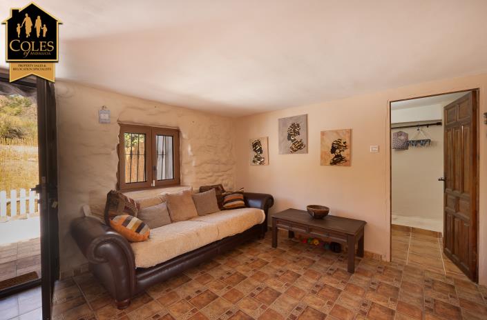 Image No.25-6 Bed Cortijo for sale