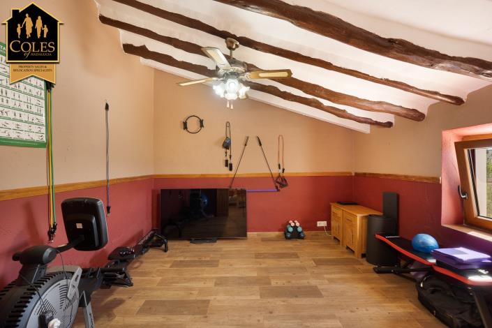 Image No.28-6 Bed Cortijo for sale