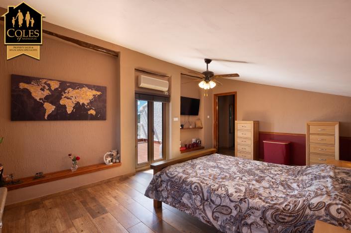Image No.35-6 Bed Cortijo for sale