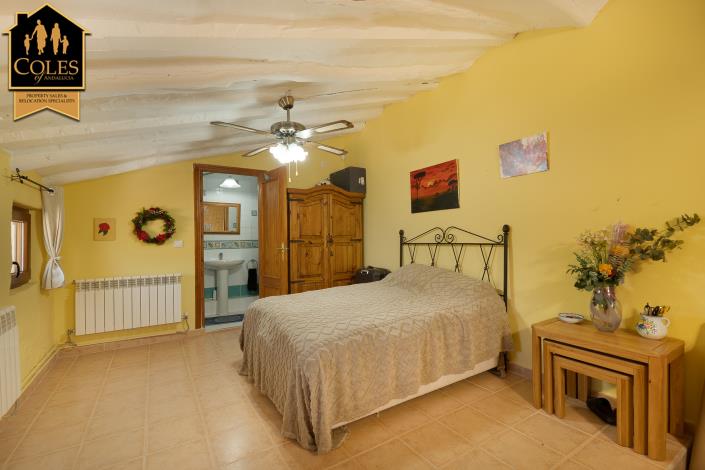 Image No.43-6 Bed Cortijo for sale