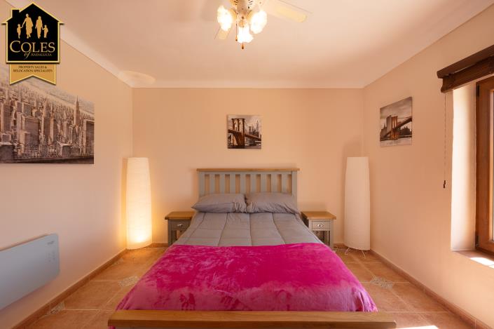 Image No.47-6 Bed Cortijo for sale