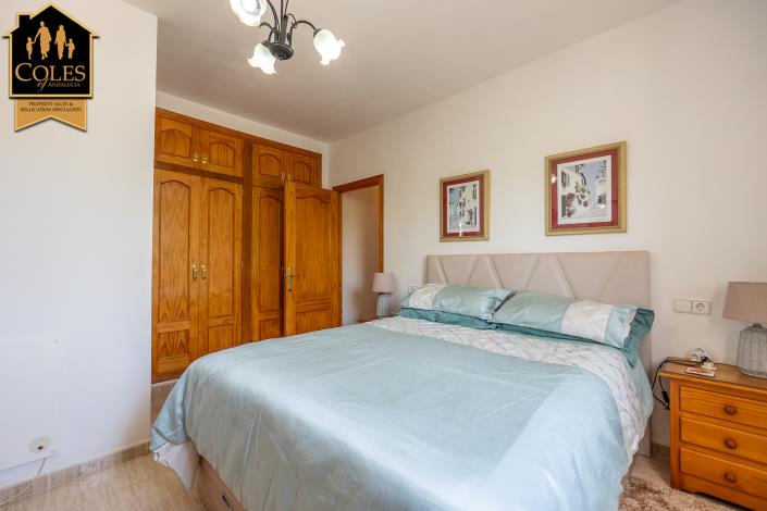 Image No.26-3 Bed Villa / Detached for sale