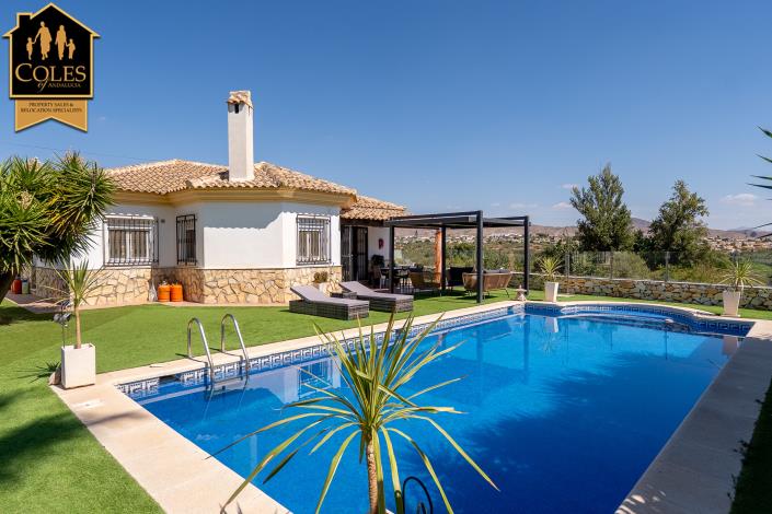 Image No.6-4 Bed Villa / Detached for sale