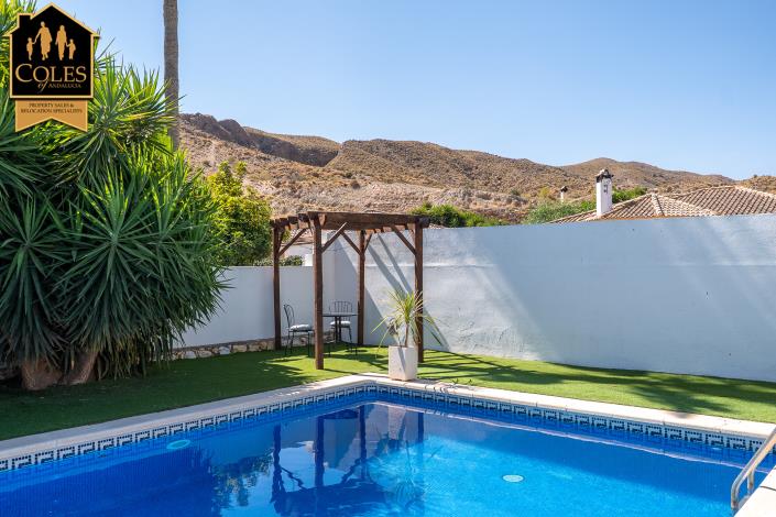 Image No.8-4 Bed Villa / Detached for sale