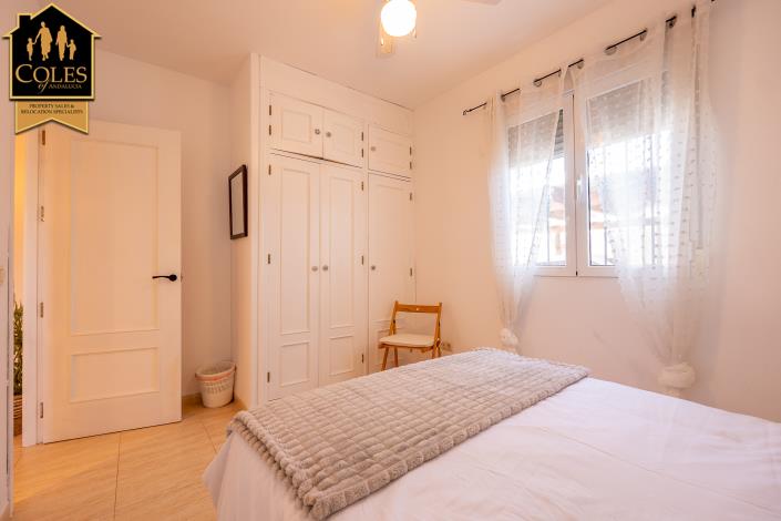 Image No.20-4 Bed Villa / Detached for sale